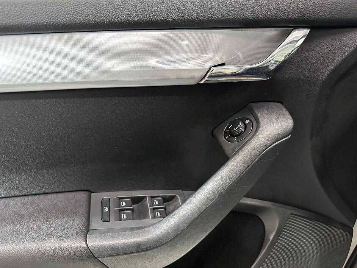 Skoda Octavia б/у, 2013, Механическая. Фото: #12