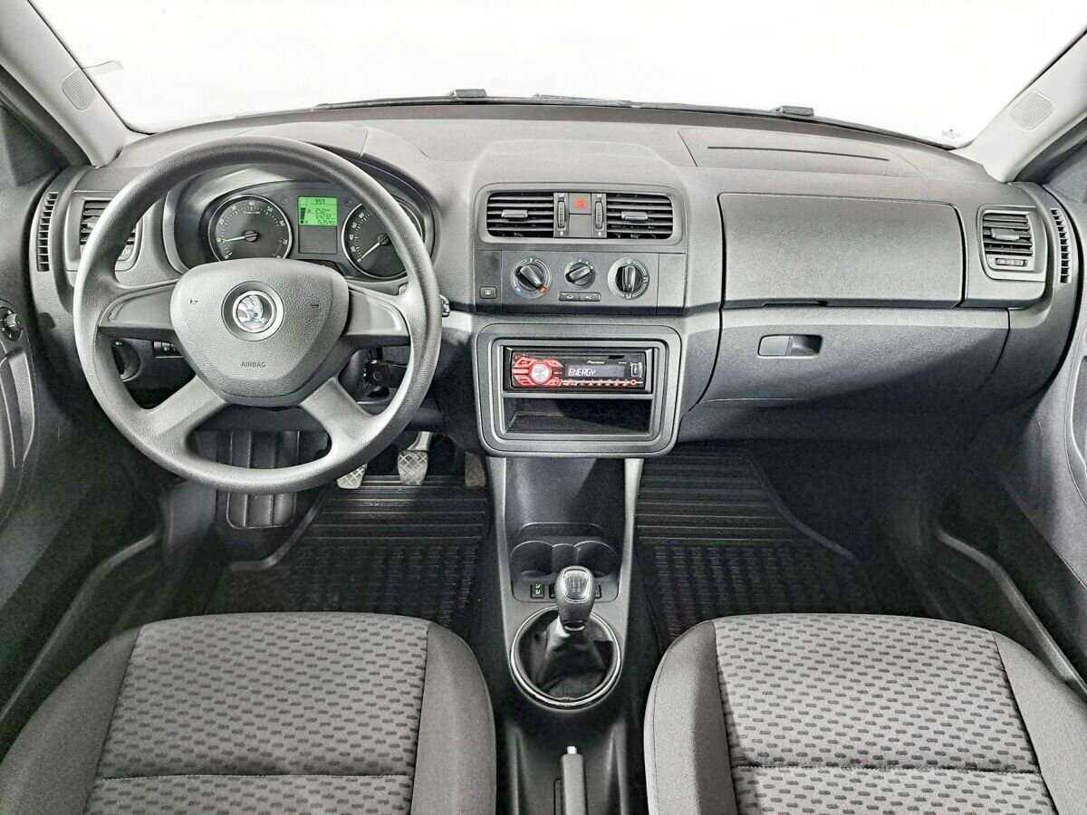 Skoda Fabia б/у, 2013, Механическая. Фото: #11