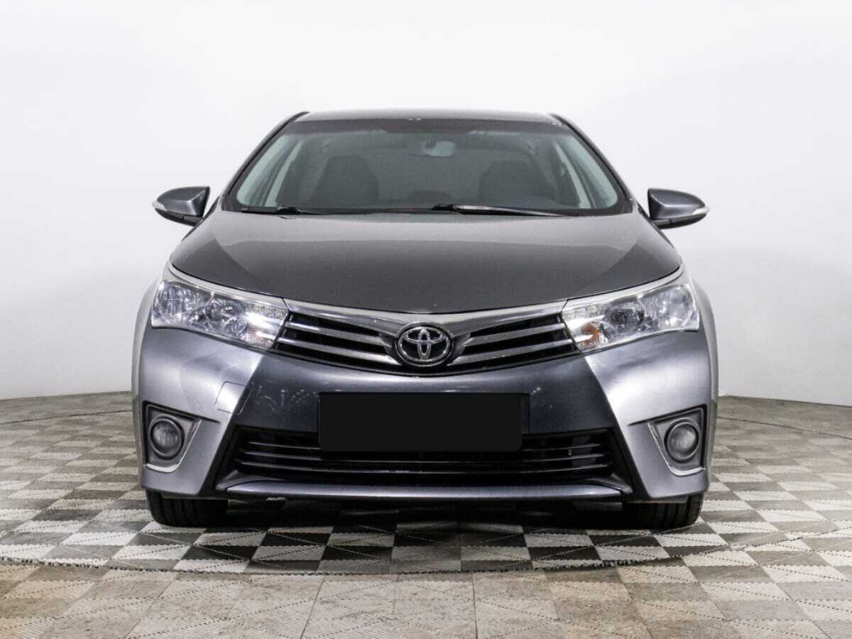 Toyota Corolla б/у, 2015, Механическая. Фото: #1
