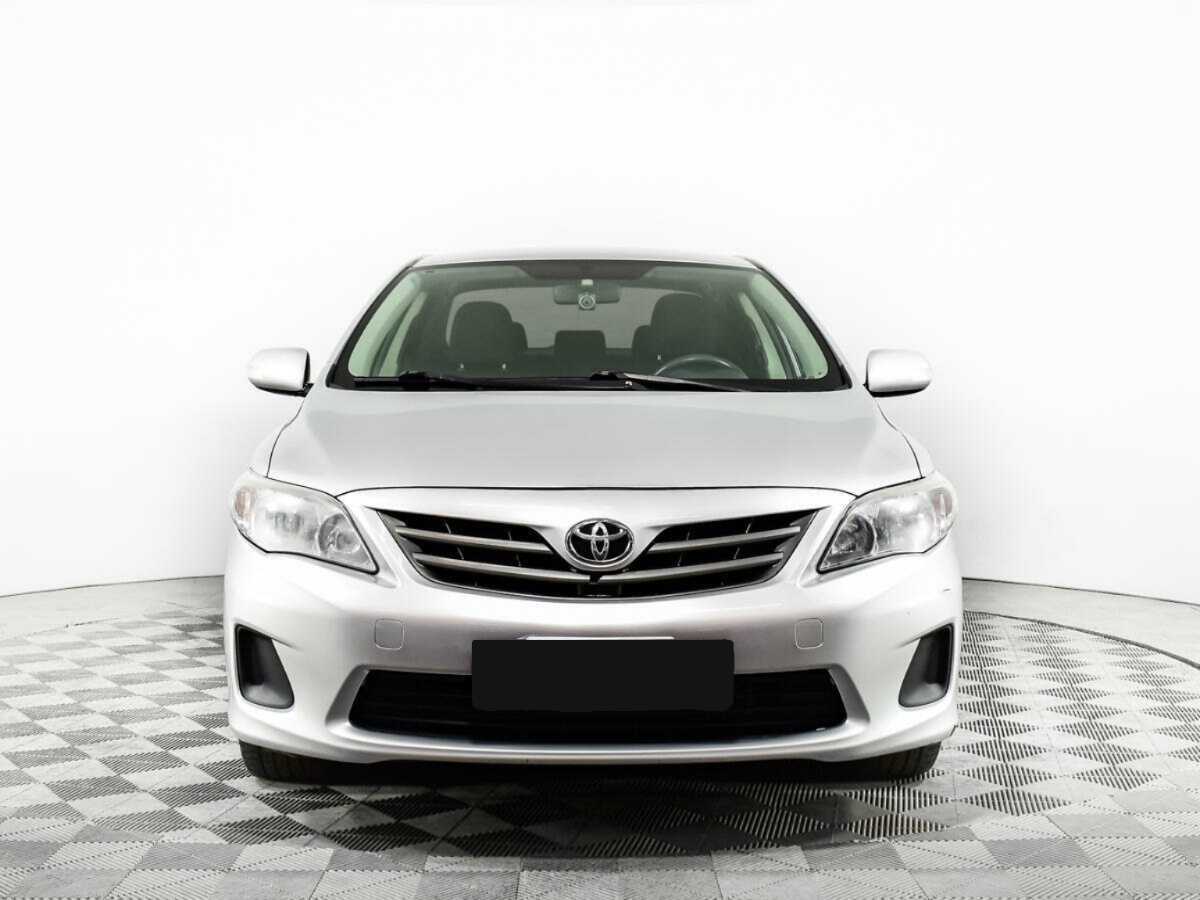 Toyota Corolla б/у, 2012, Автоматическая. Фото: #1