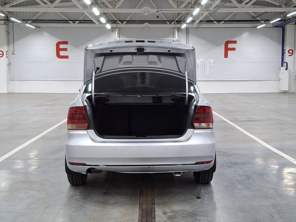 Volkswagen Polo б/у, 2016, Автоматическая. Фото: #9