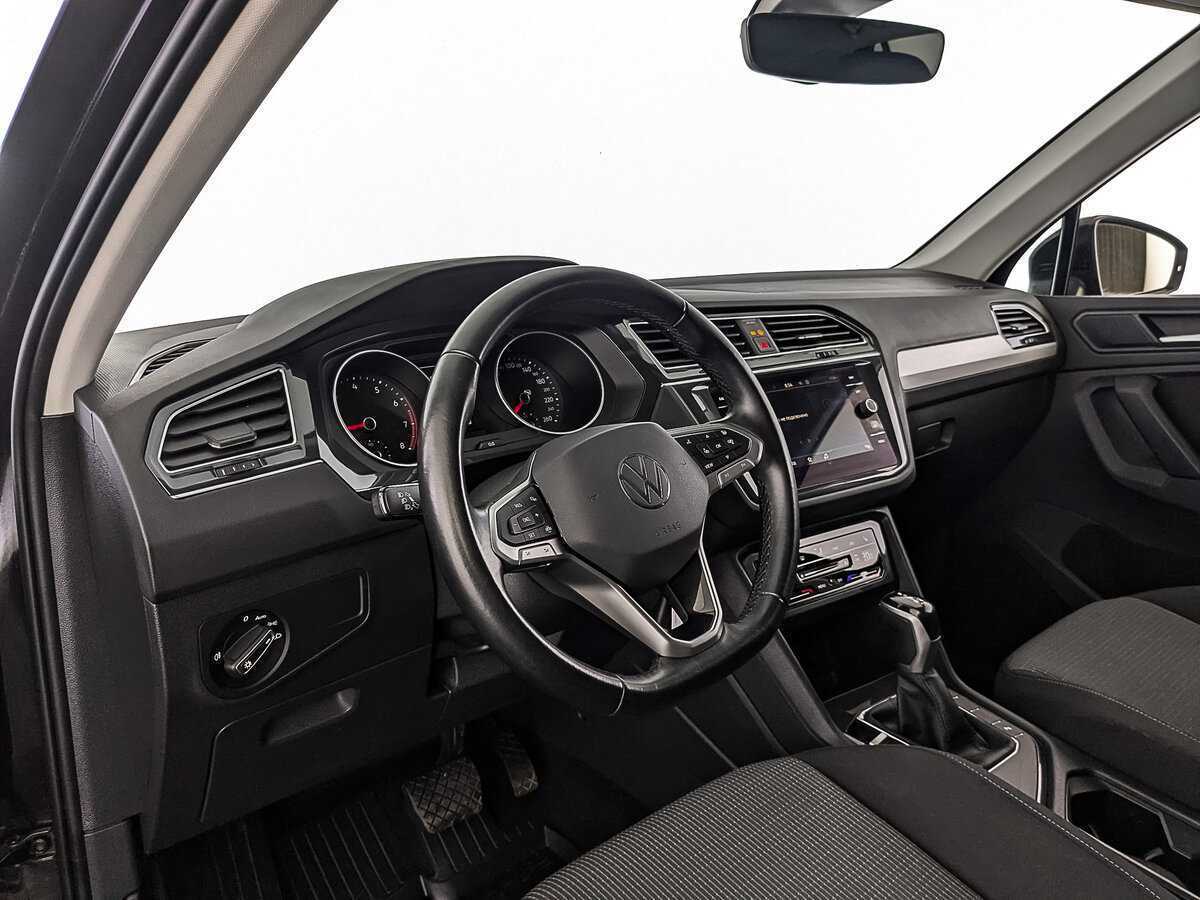 Volkswagen Tiguan б/у, 2021, Роботизированная. Фото: #14