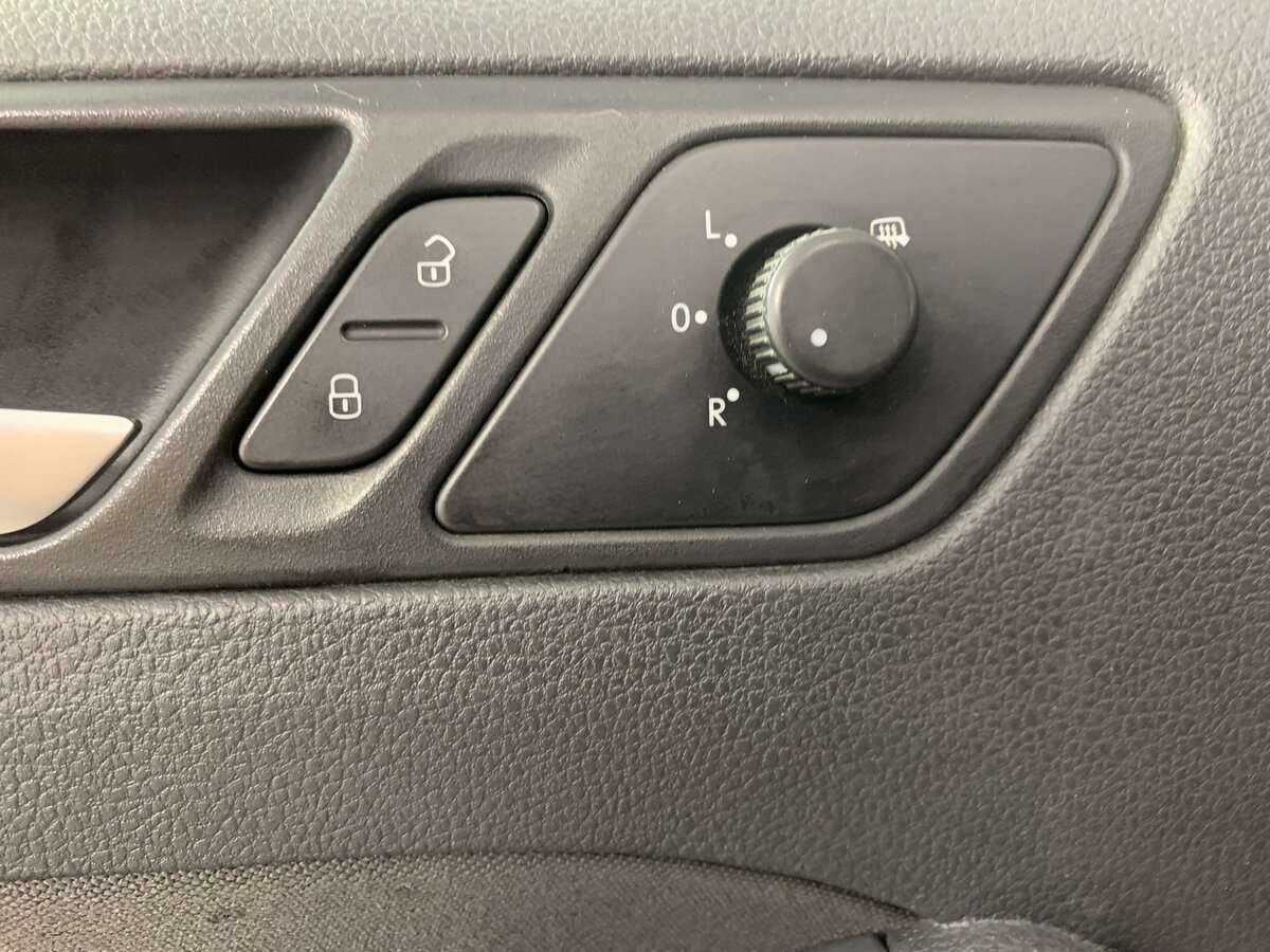 Volkswagen Jetta б/у, 2013, Роботизированная. Фото: #16