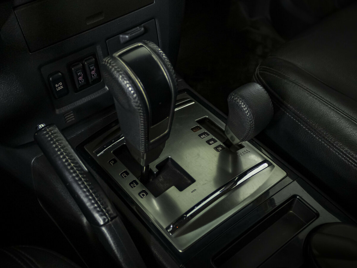 Mitsubishi Pajero б/у, 2014, Автоматическая. Фото: #12