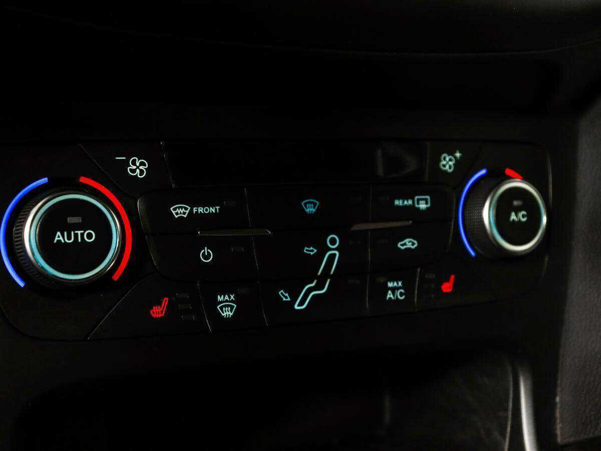 Ford Focus б/у, 2017, Автоматическая. Фото: #14