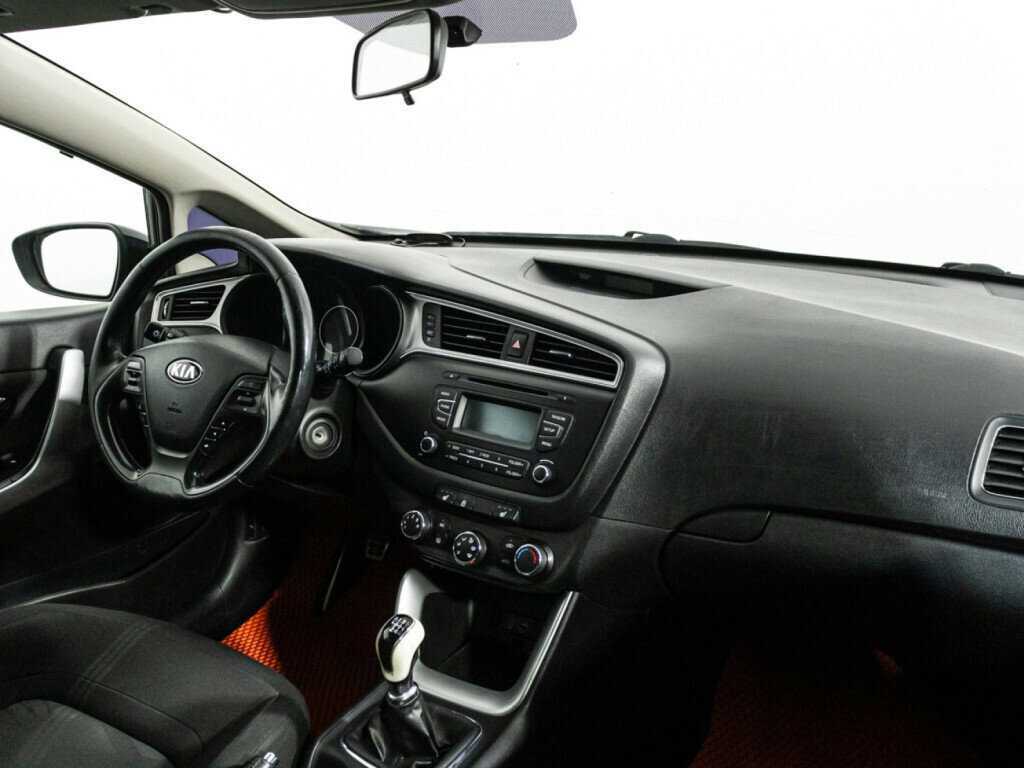 Kia Ceed б/у, 2015, Механическая. Фото: #8