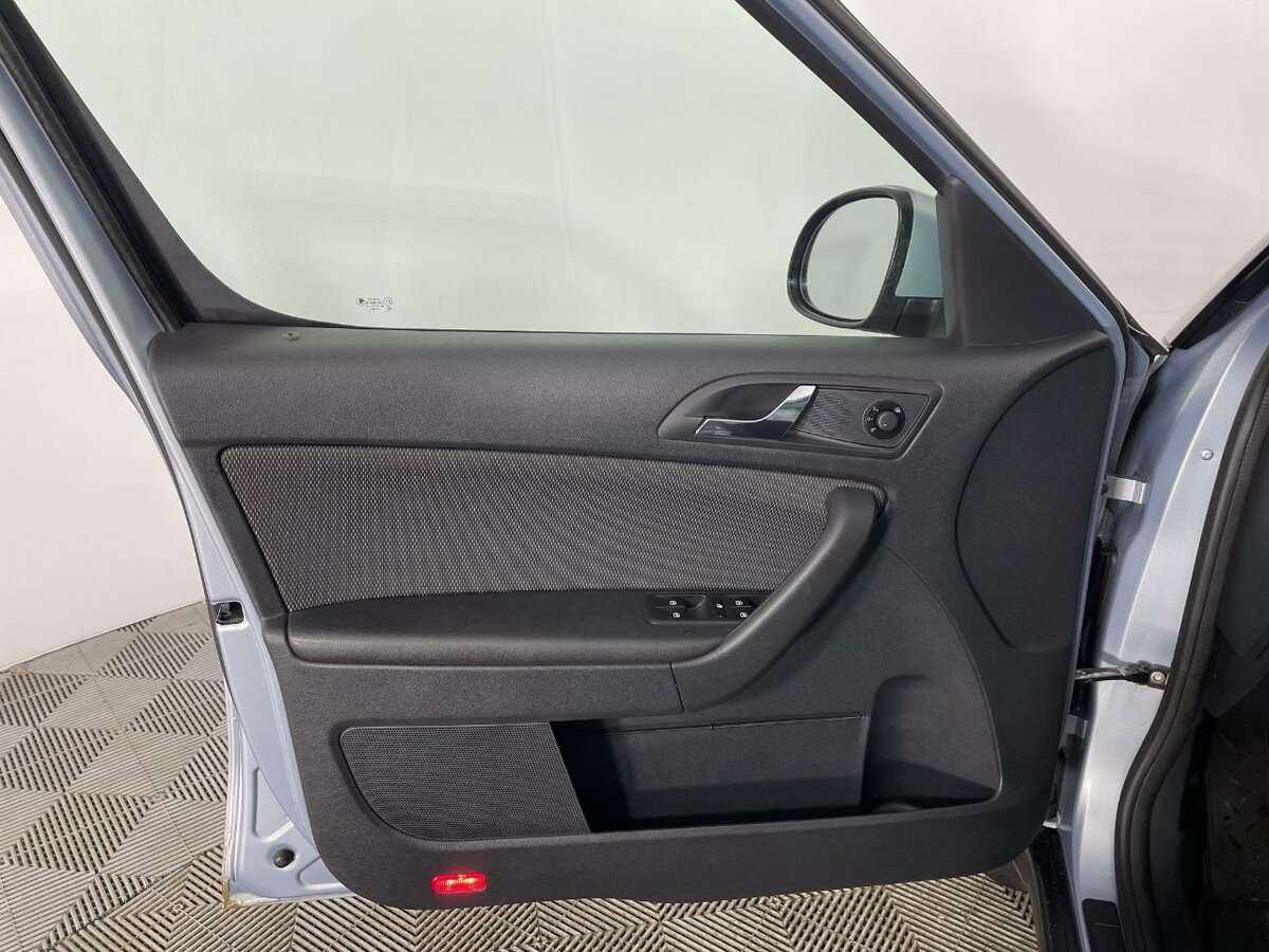 Skoda Yeti б/у, 2012, Роботизированная. Фото: #7