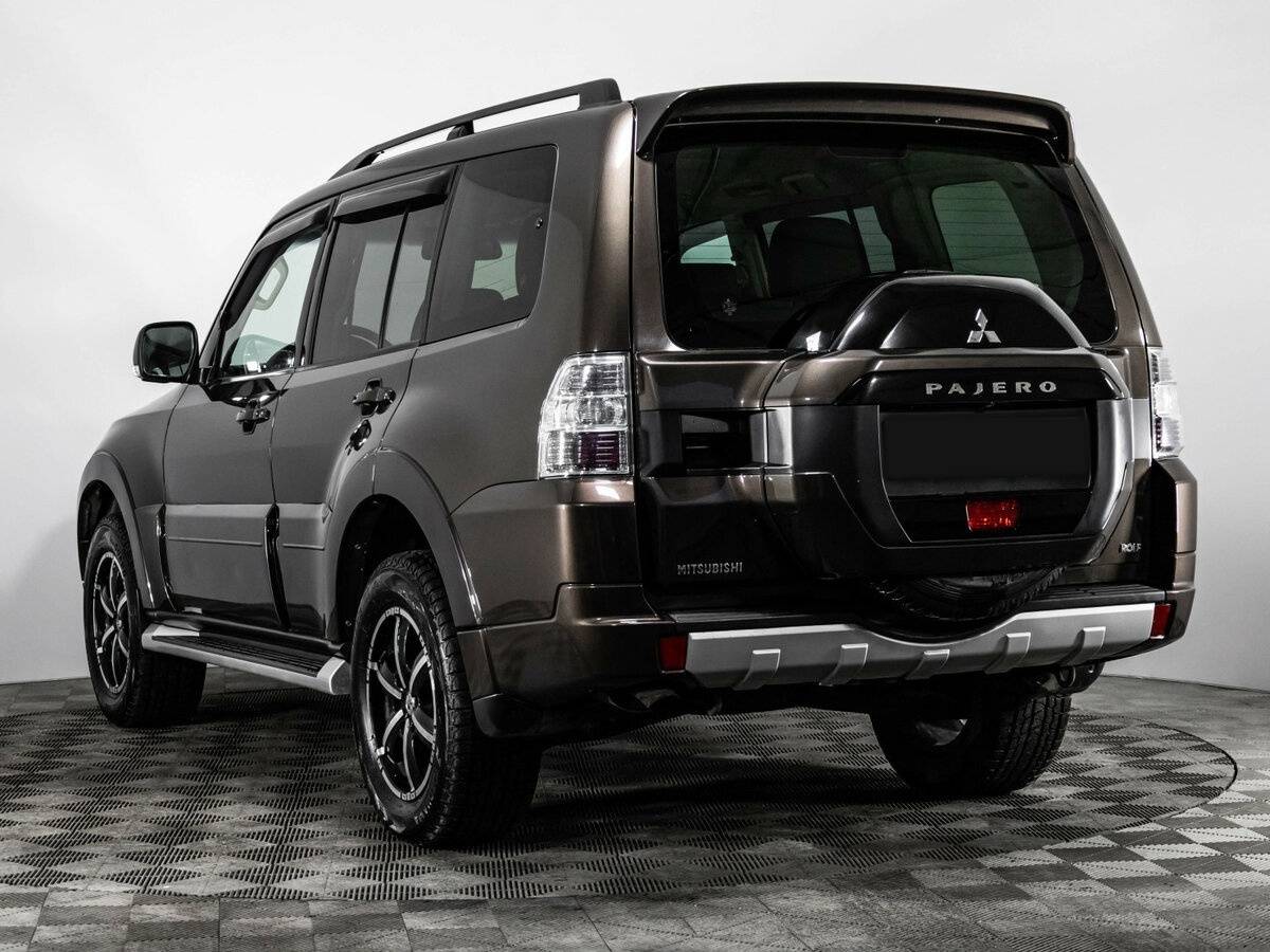 Mitsubishi Pajero б/у, 2017, Автоматическая. Фото: #7