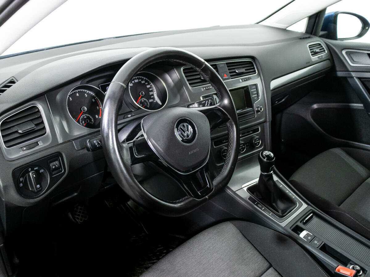 Volkswagen Golf б/у, 2013, Механическая. Фото: #10