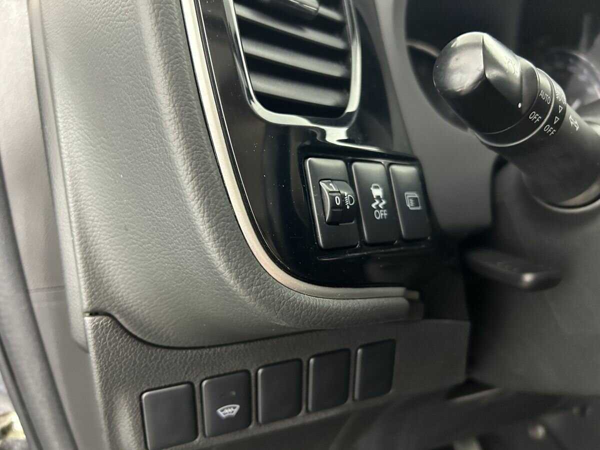 Mitsubishi Outlander б/у, 2015, Вариатор. Фото: #7
