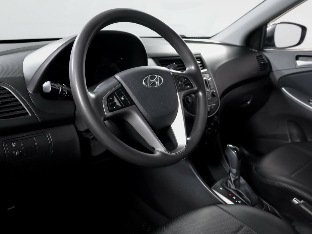 Hyundai Solaris б/у, 2014, Автоматическая. Фото: #10