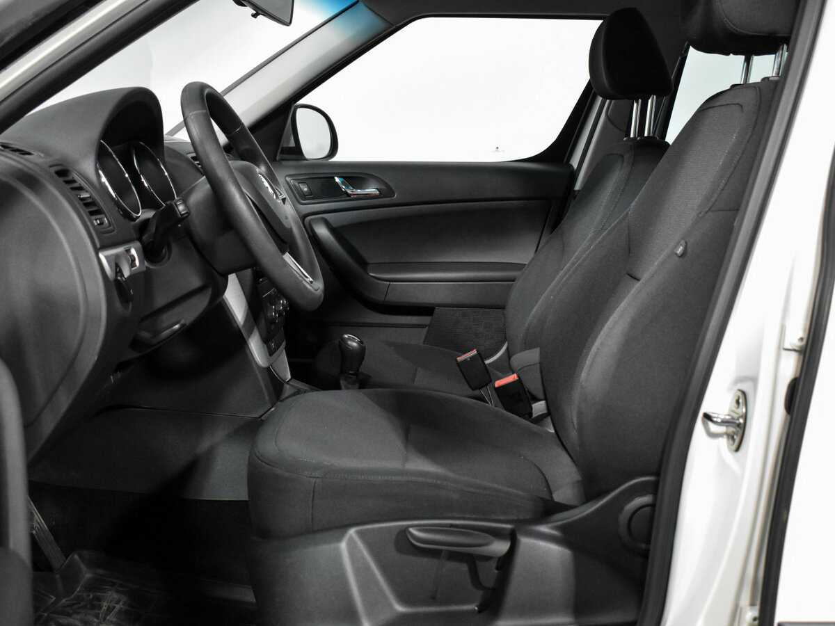 Skoda Yeti б/у, 2015, Механическая. Фото: #9