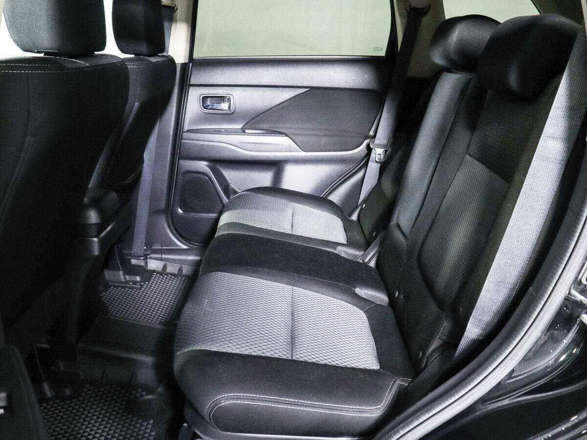 Mitsubishi Outlander б/у, 2016, Вариатор. Фото: #9