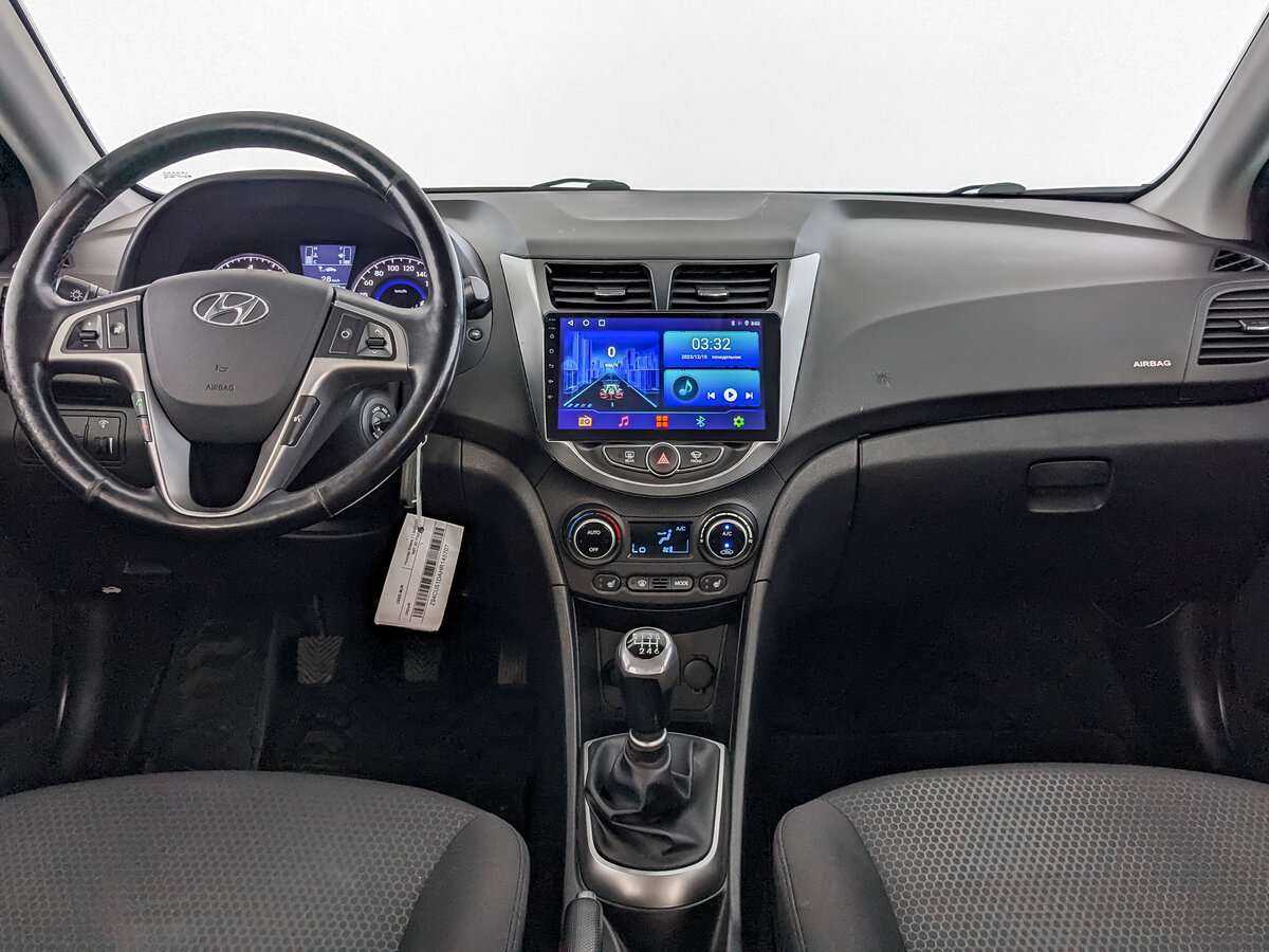 Hyundai Solaris б/у, 2016, Механическая. Фото: #11