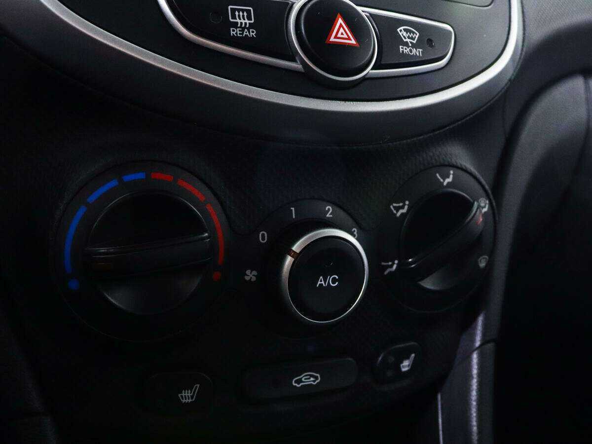 Hyundai Solaris б/у, 2013, Автоматическая. Фото: #13