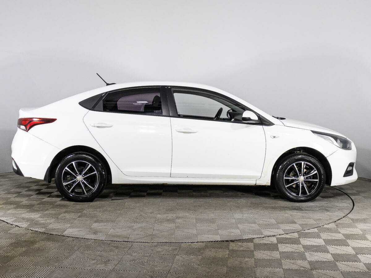 Hyundai Solaris б/у, 2017, Механическая. Фото: #3