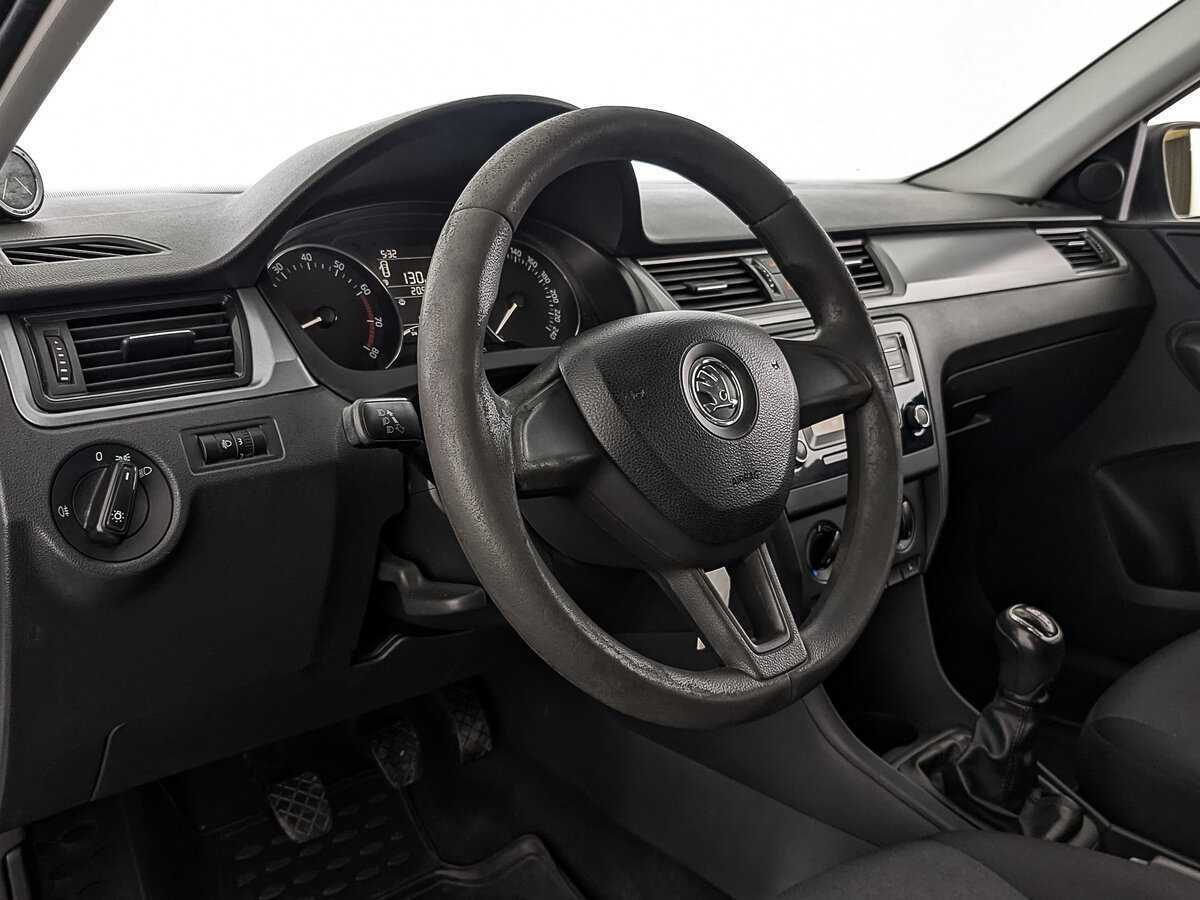 Skoda Rapid б/у, 2017, Механическая. Фото: #13