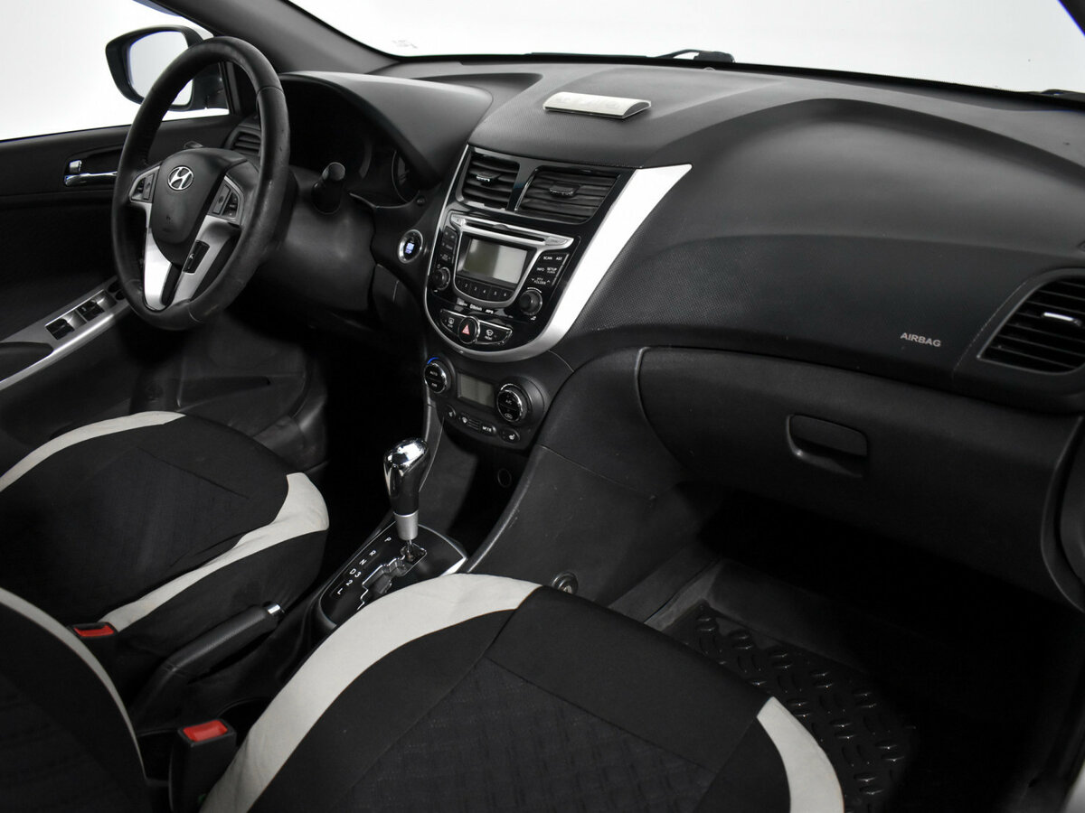 Hyundai Solaris б/у, 2012, Автоматическая. Фото: #12
