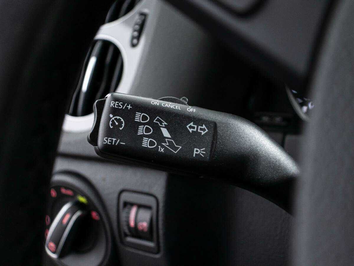 Volkswagen Tiguan б/у, 2015, Автоматическая. Фото: #18