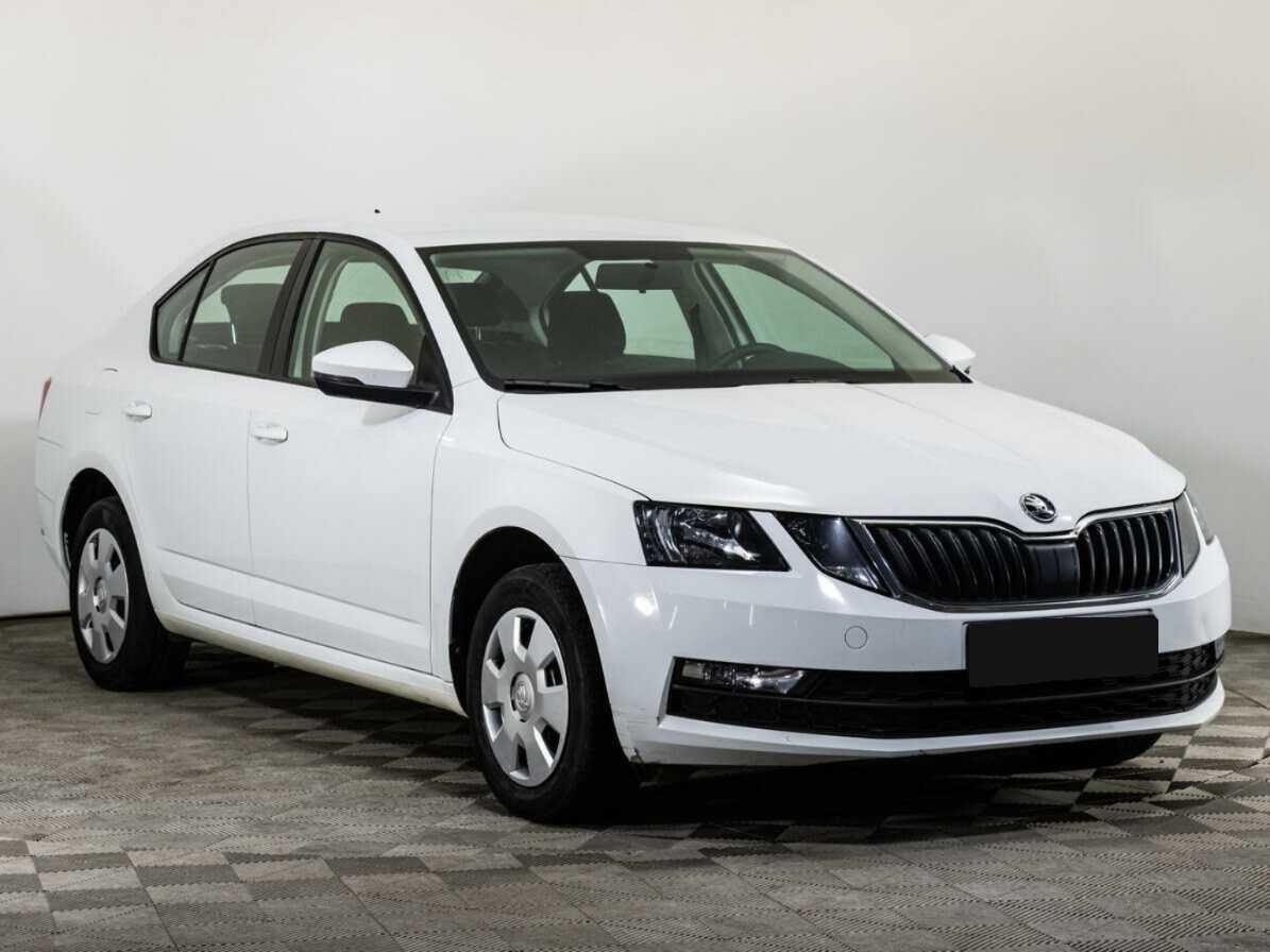 Skoda Octavia б/у, 2019, Механическая. Фото: #2