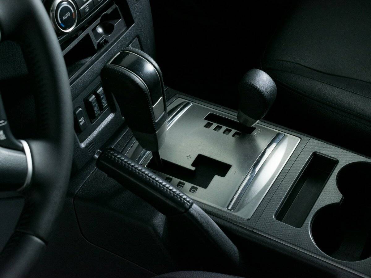 Mitsubishi Pajero б/у, 2013, Автоматическая. Фото: #14