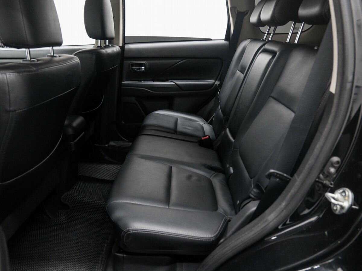 Mitsubishi Outlander б/у, 2017, Вариатор. Фото: #11