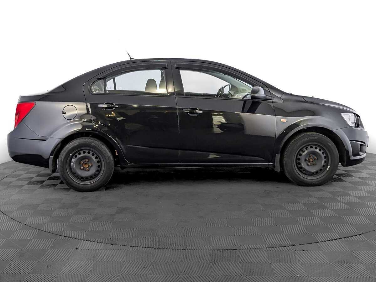Chevrolet Aveo б/у, 2014, Механическая. Фото: #3