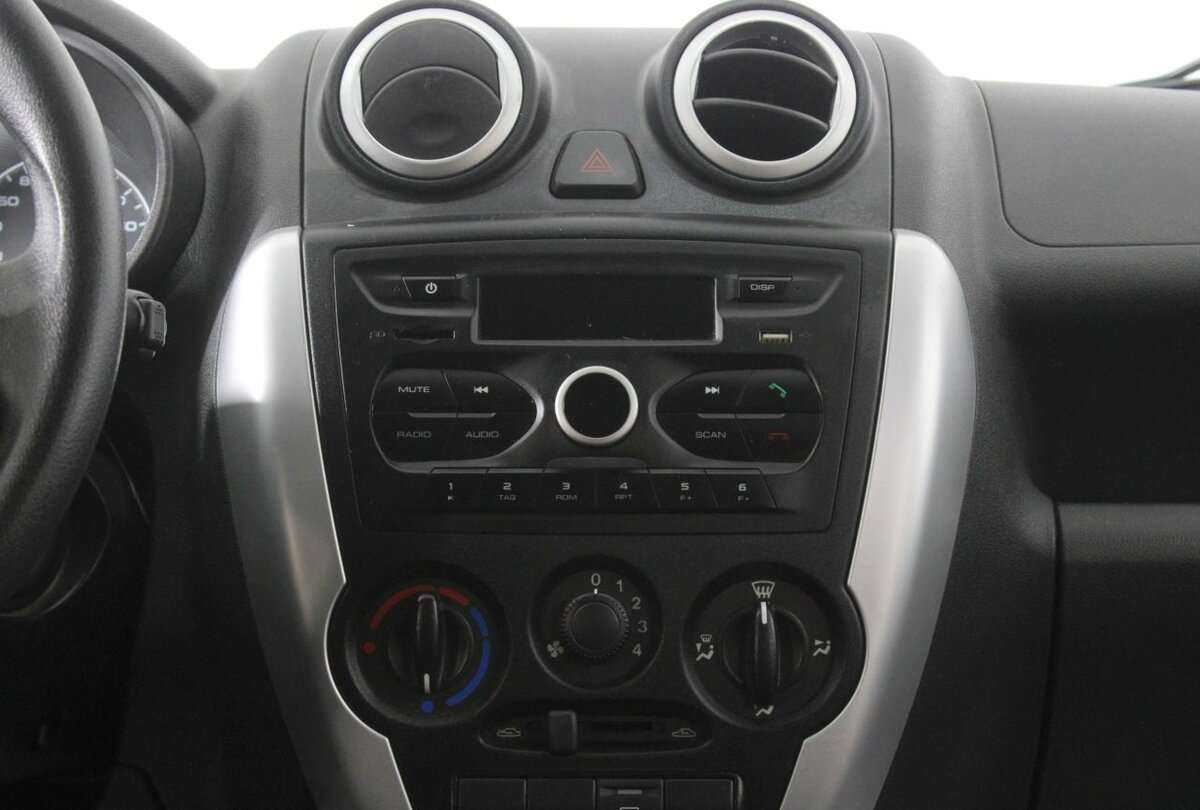 Lada (ВАЗ) Granta б/у, 2015, Механическая. Фото: #9