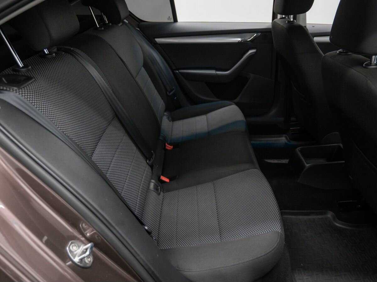 Skoda Octavia б/у, 2013, Механическая. Фото: #8
