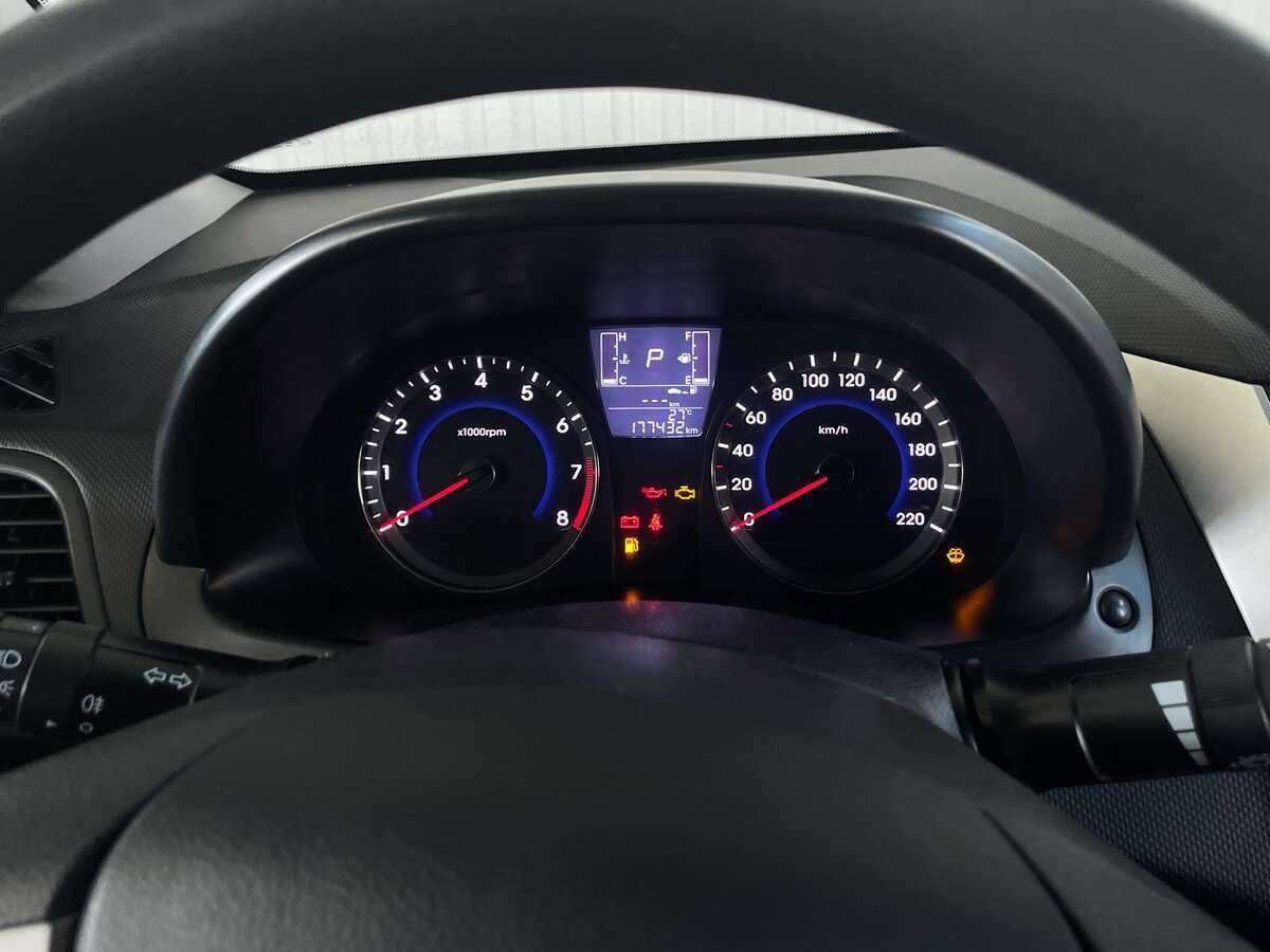 Hyundai Solaris б/у, 2016, Автоматическая. Фото: #10