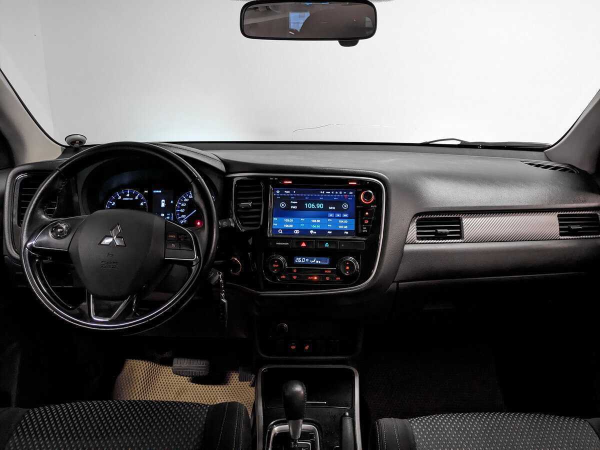 Mitsubishi Outlander б/у, 2017, Вариатор. Фото: #11