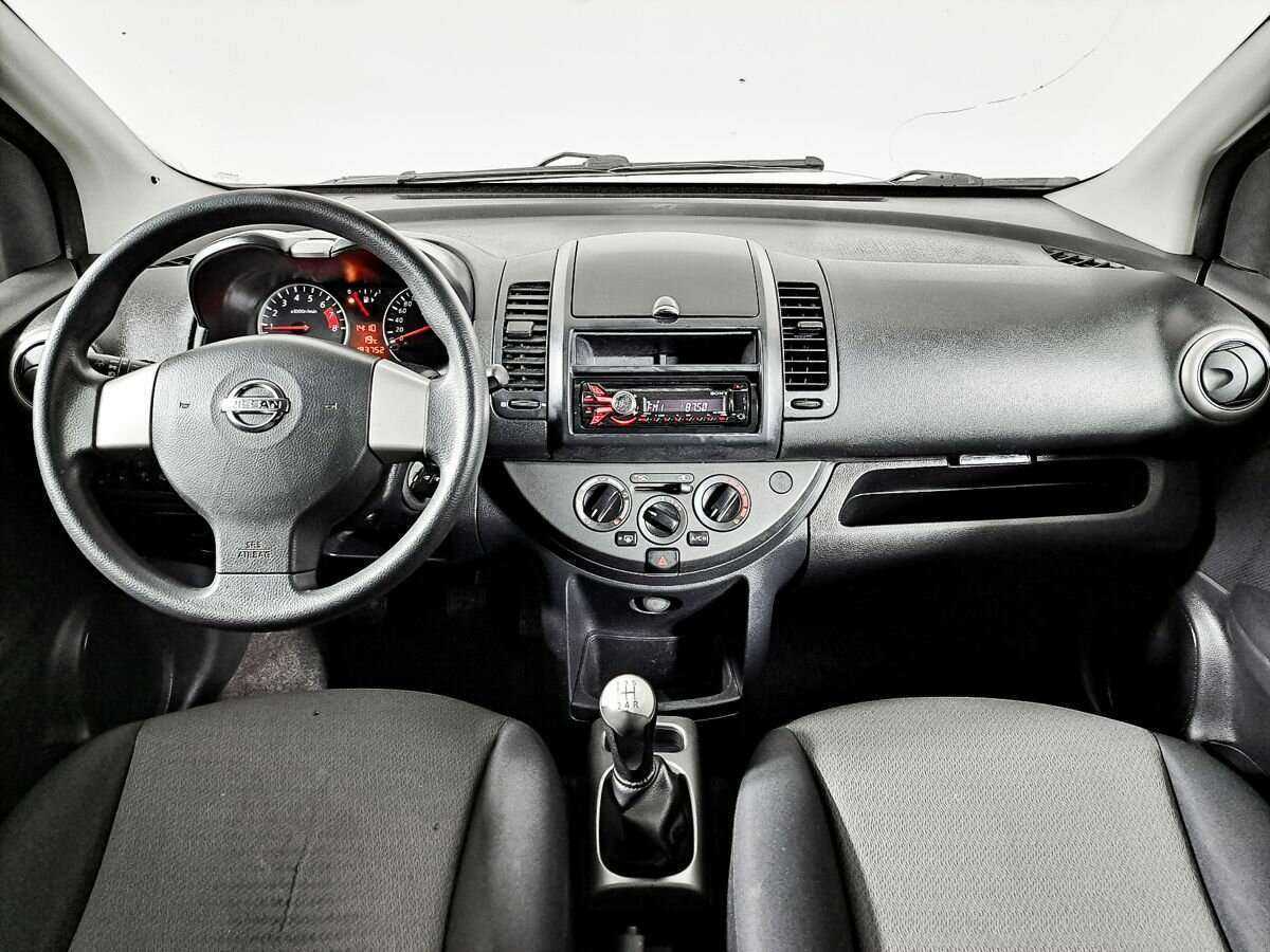 Nissan Note б/у, 2012, Механическая. Фото: #11