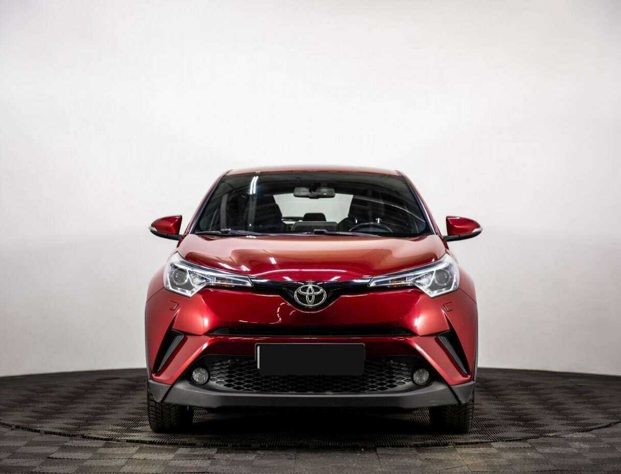 Toyota C-HR б/у, 2018, Вариатор. Посмотреть фото