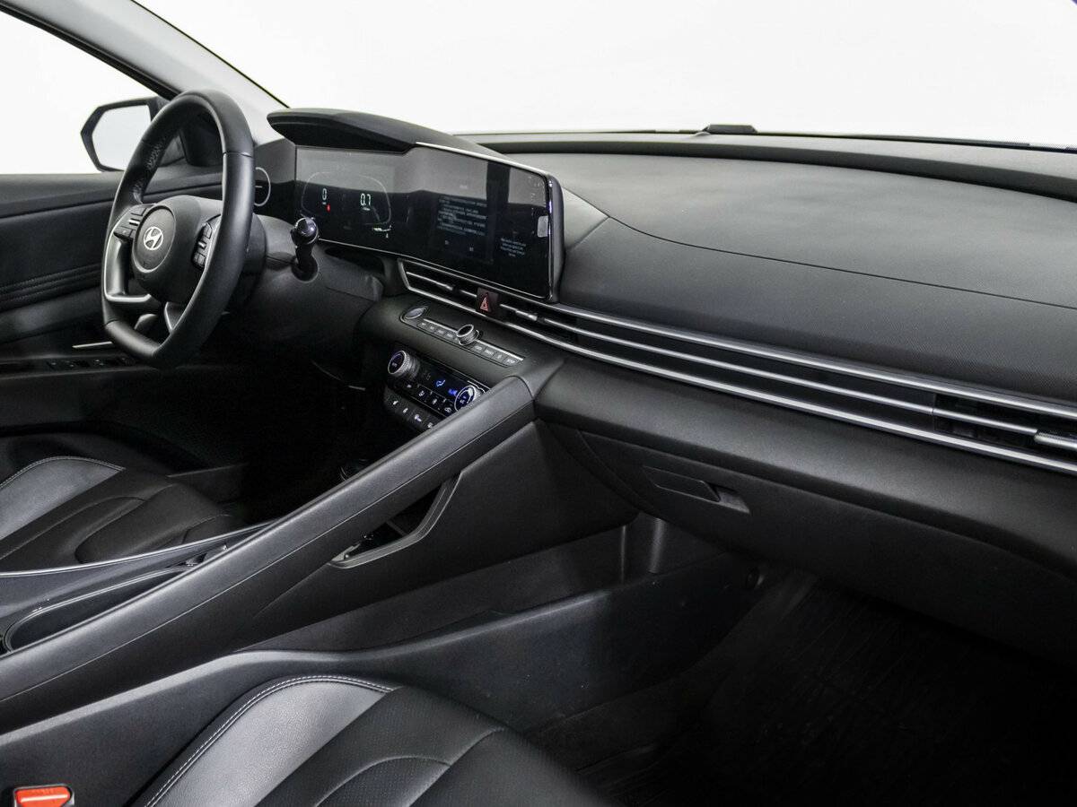 Hyundai Elantra б/у, 2023, Вариатор. Фото: #5