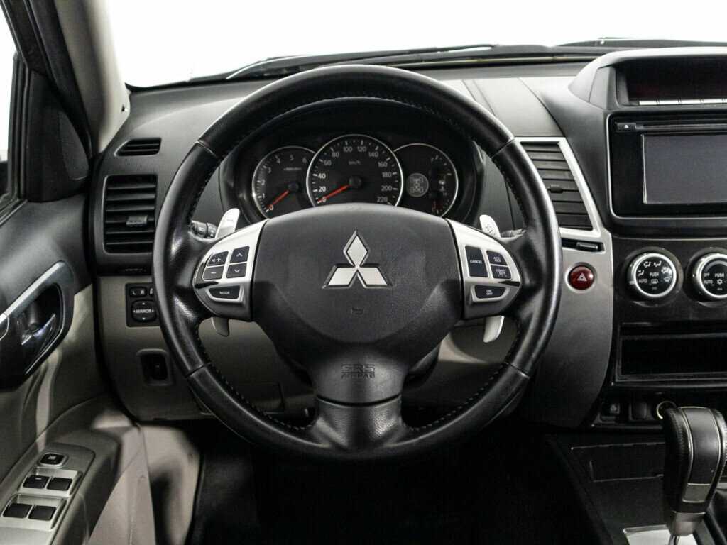 Mitsubishi Pajero Sport б/у, 2014, Автоматическая. Фото: #15