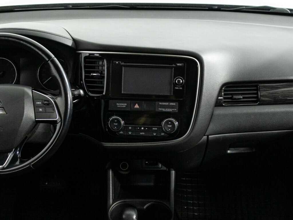 Mitsubishi Outlander б/у, 2016, Вариатор. Фото: #13