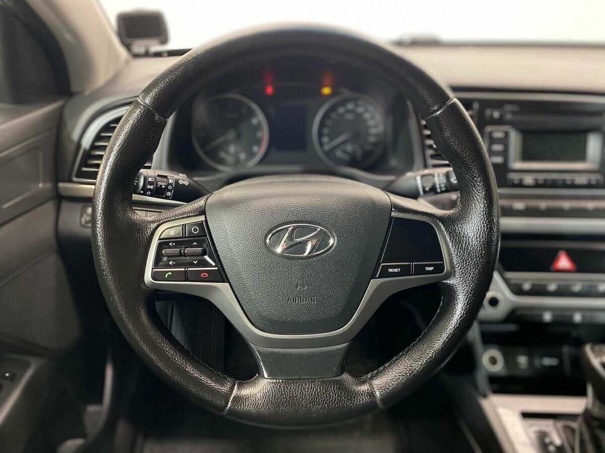 Hyundai Elantra б/у, 2017, Автоматическая. Фото: #11