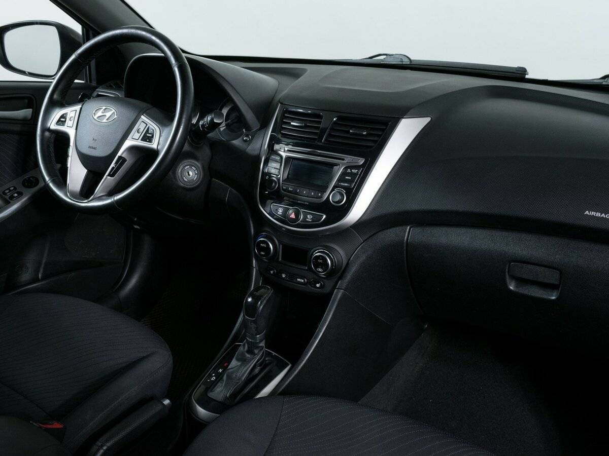 Hyundai Solaris б/у, 2014, Автоматическая. Фото: #7