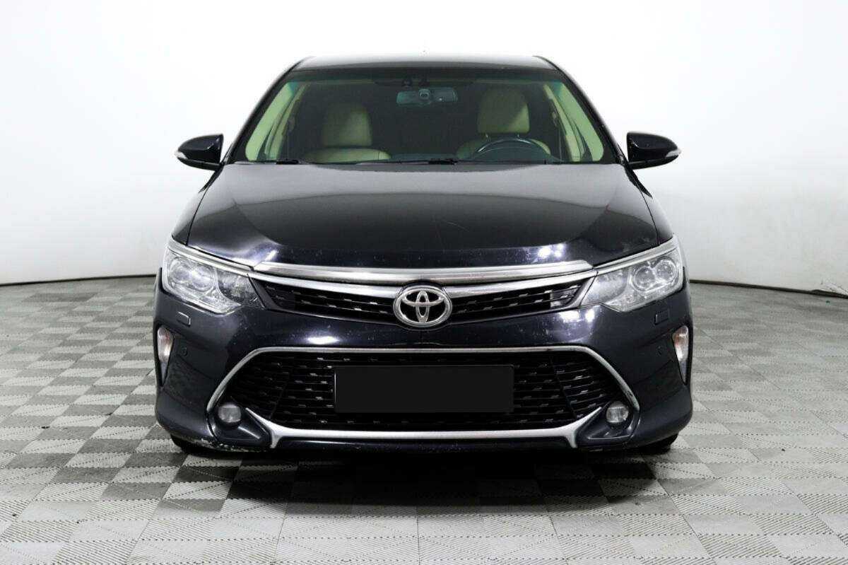 Toyota Camry б/у, 2017, Автоматическая. Фото: #1
