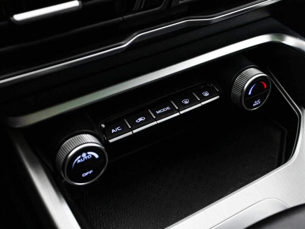 Geely Coolray б/у, 2022, Роботизированная. Фото: #17