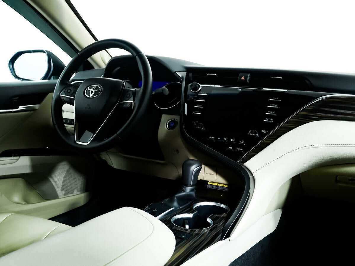 Toyota Camry б/у, 2020, Автоматическая. Фото: #8