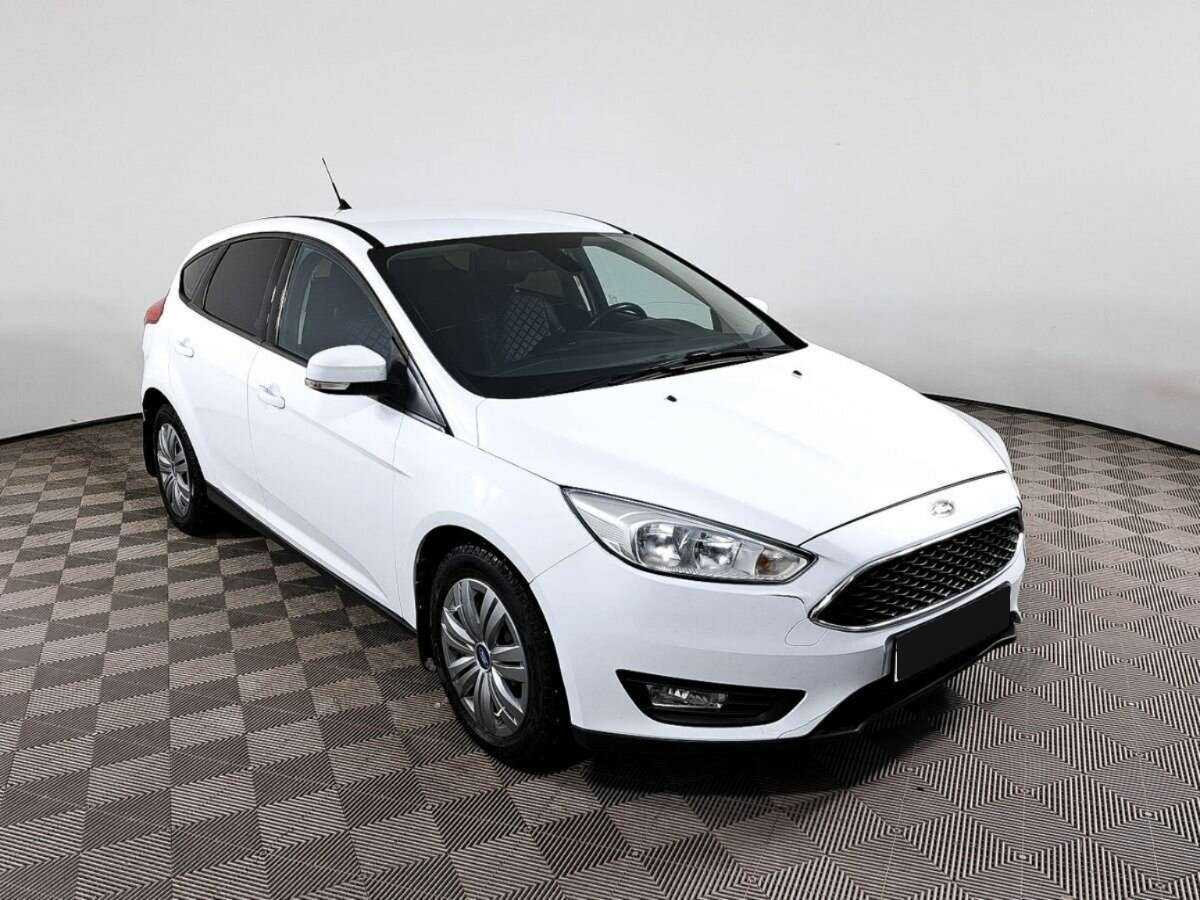 Ford Focus б/у, 2018, Механическая. Фото: #2