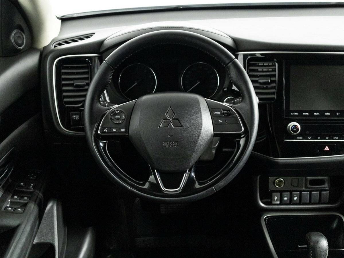 Mitsubishi Outlander б/у, 2022, Вариатор. Фото: #18