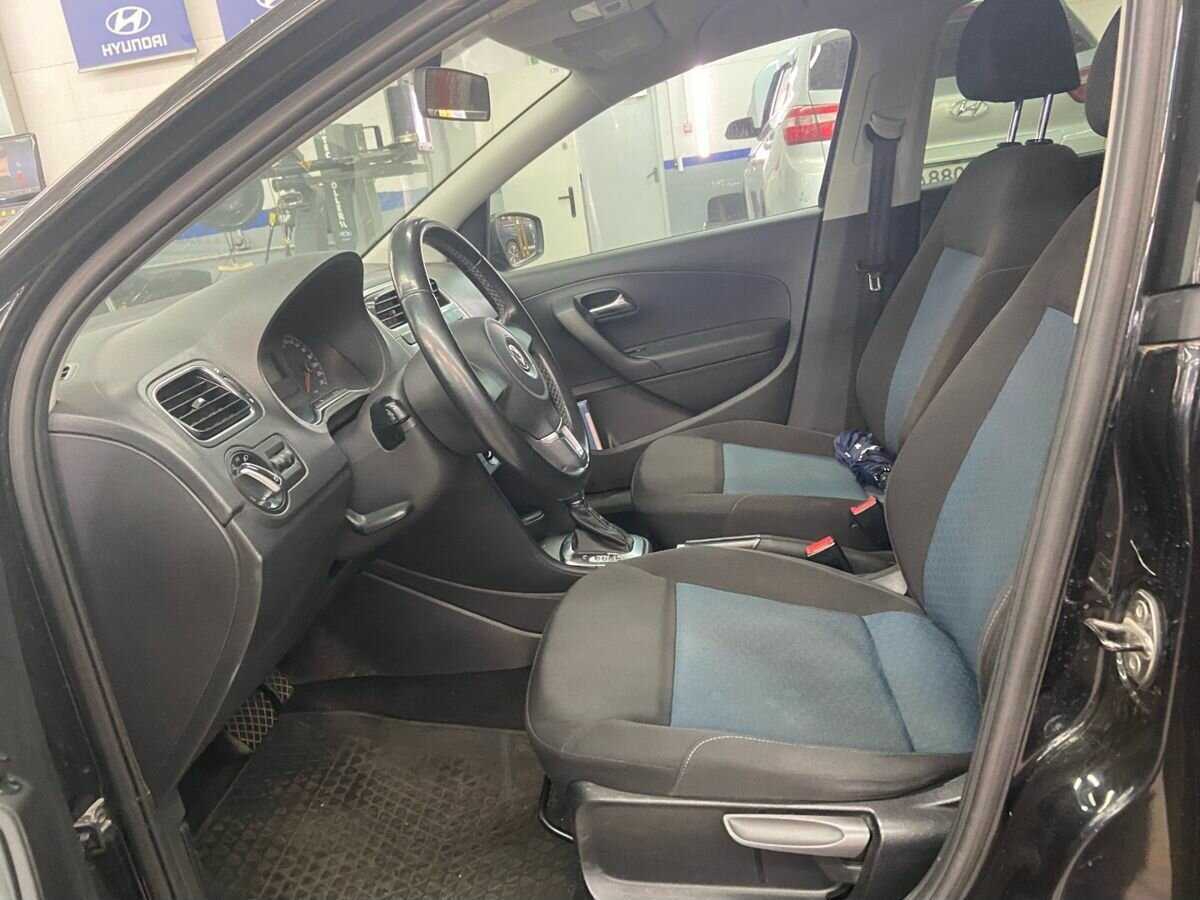 Volkswagen Polo б/у, 2013, Автоматическая. Фото: #7