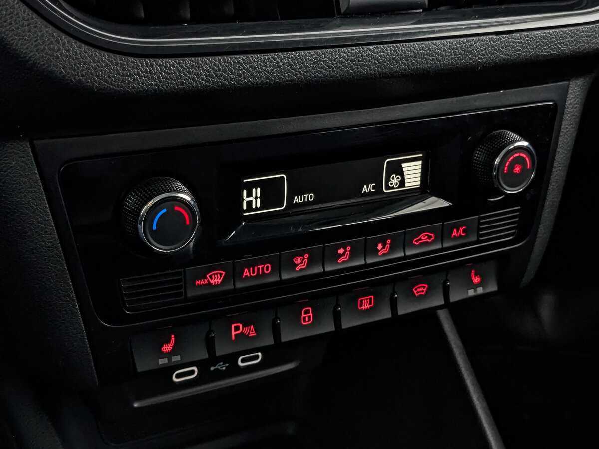 Volkswagen Polo б/у, 2020, Автоматическая. Фото: #20