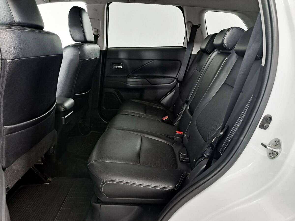 Mitsubishi Outlander б/у, 2014, Вариатор. Фото: #7