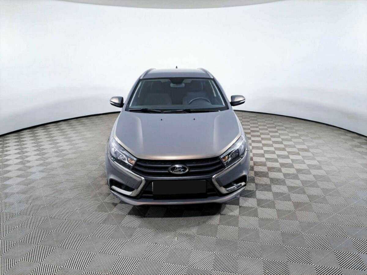 Lada (ВАЗ) Vesta б/у, 2019, Механическая. Фото: #1