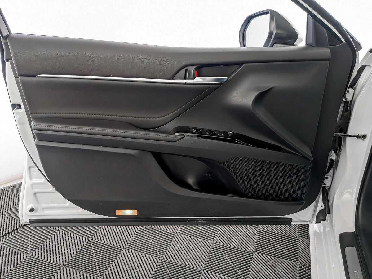 Toyota Camry б/у, 2019, Автоматическая. Фото: #18