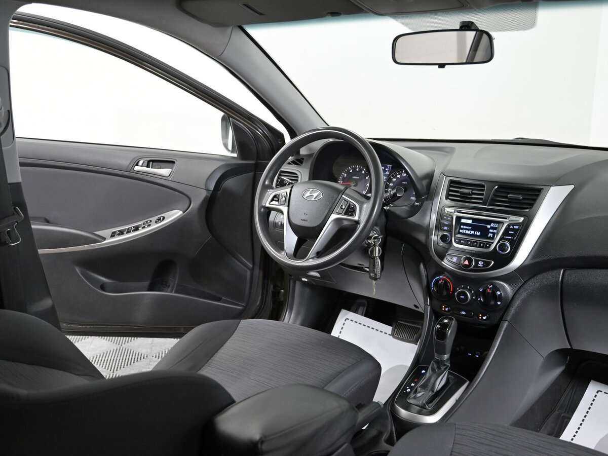 Hyundai Solaris б/у, 2016, Автоматическая. Фото: #6