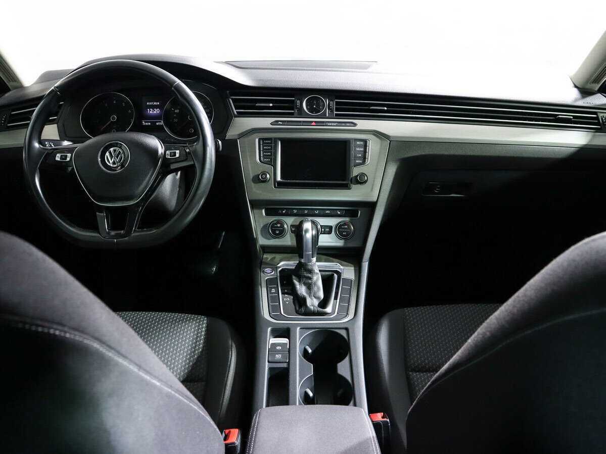 Volkswagen Passat б/у, 2016, Роботизированная. Фото: #9